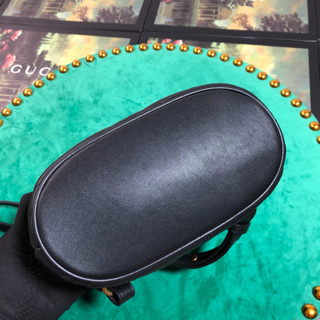 528129 GG Marmont matelassé backpack