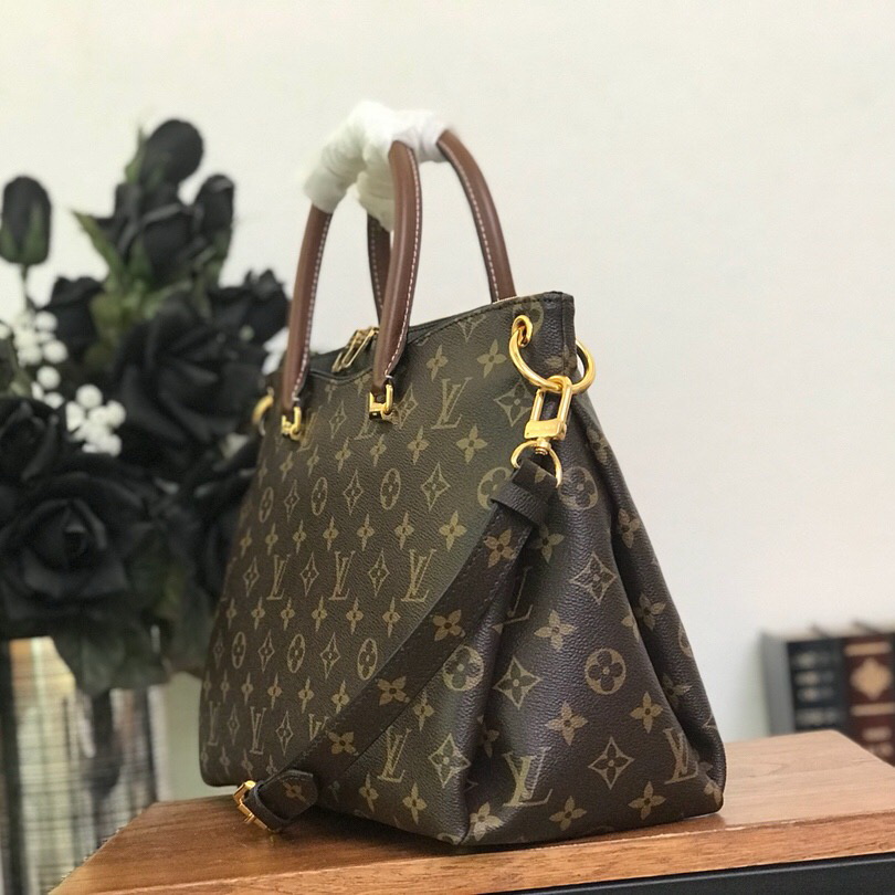 M41064, Pallas Luxury  Louis Vuitton Monogram Canvas and Leather Handbag