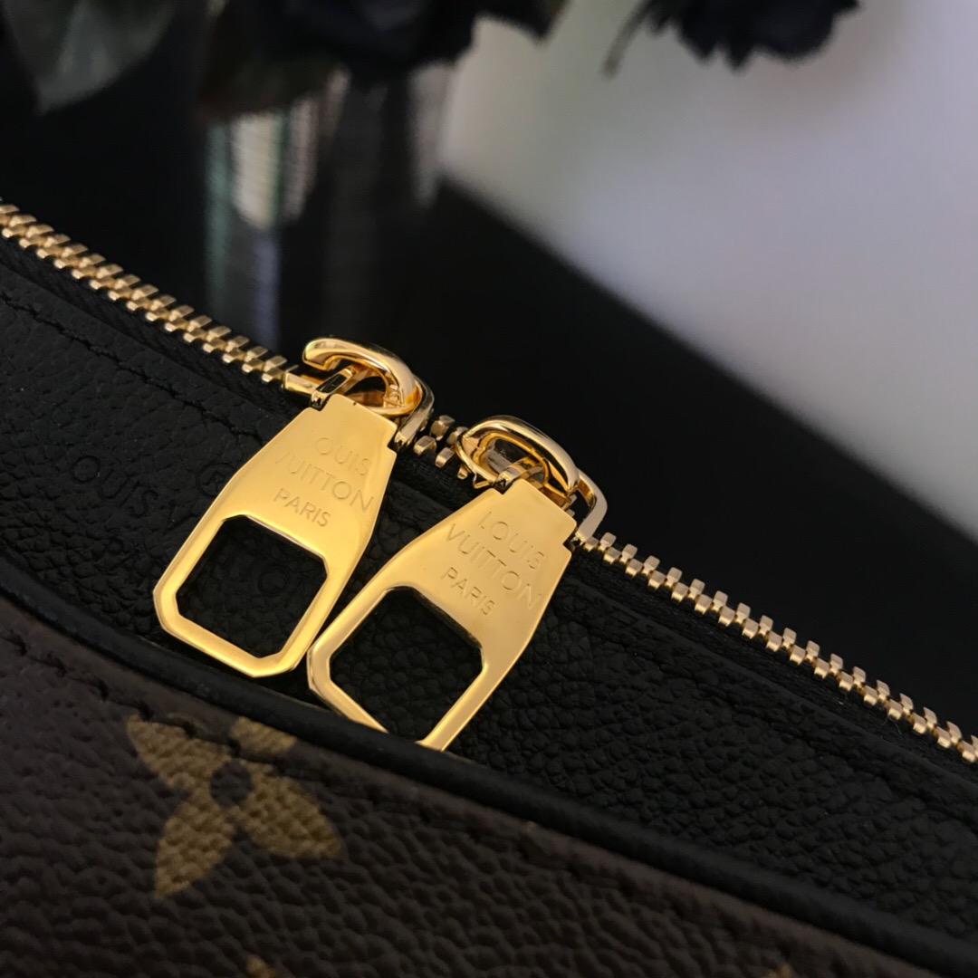 M41064, Pallas Luxury  Louis Vuitton Monogram Canvas and Leather Handbag