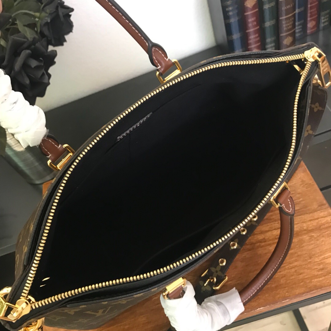 M41064, Pallas Luxury  Louis Vuitton Monogram Canvas and Leather Handbag