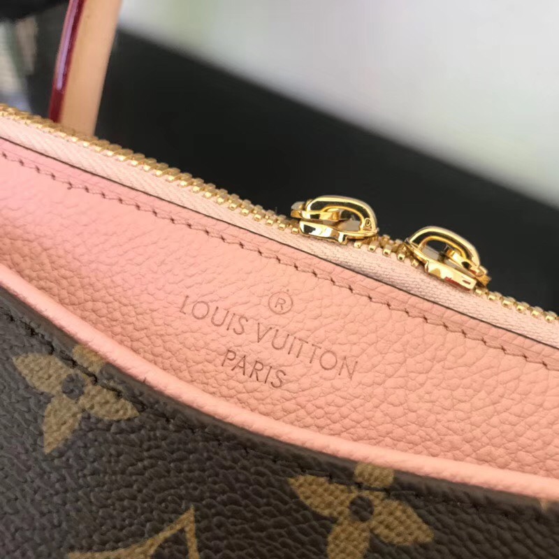 M43400, Pallas Luxury  Louis Vuitton Monogram Canvas and Leather Handbag