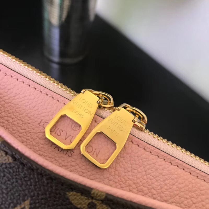 M43400, Pallas Luxury  Louis Vuitton Monogram Canvas and Leather Handbag