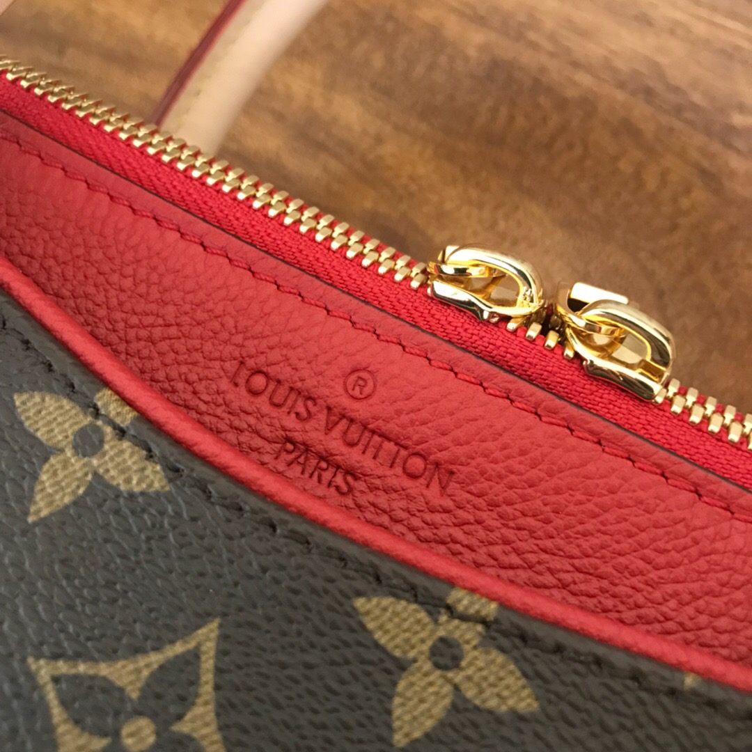 M41175, Pallas Luxury  Louis Vuitton Monogram Canvas and Leather Handbag