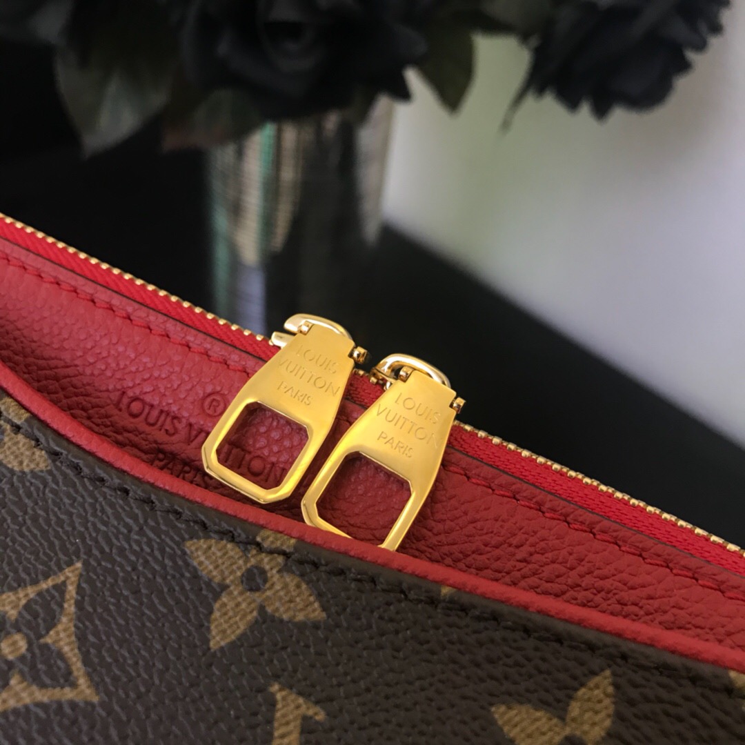 M41175, Pallas Luxury  Louis Vuitton Monogram Canvas and Leather Handbag