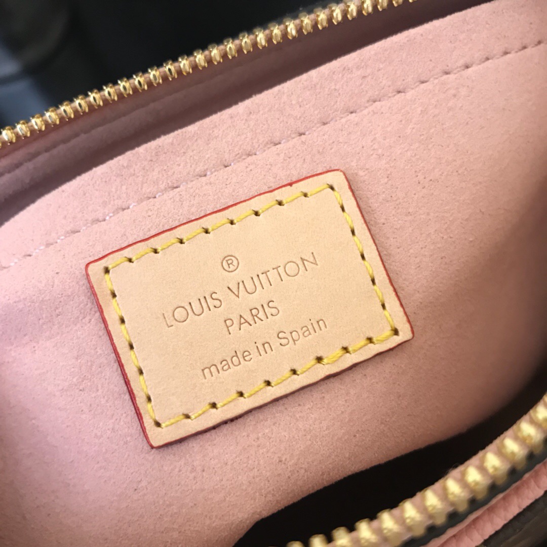 M41241, PALLAS BB Luxury  Louis Vuitton Monogram Canvas and Leather Handbag