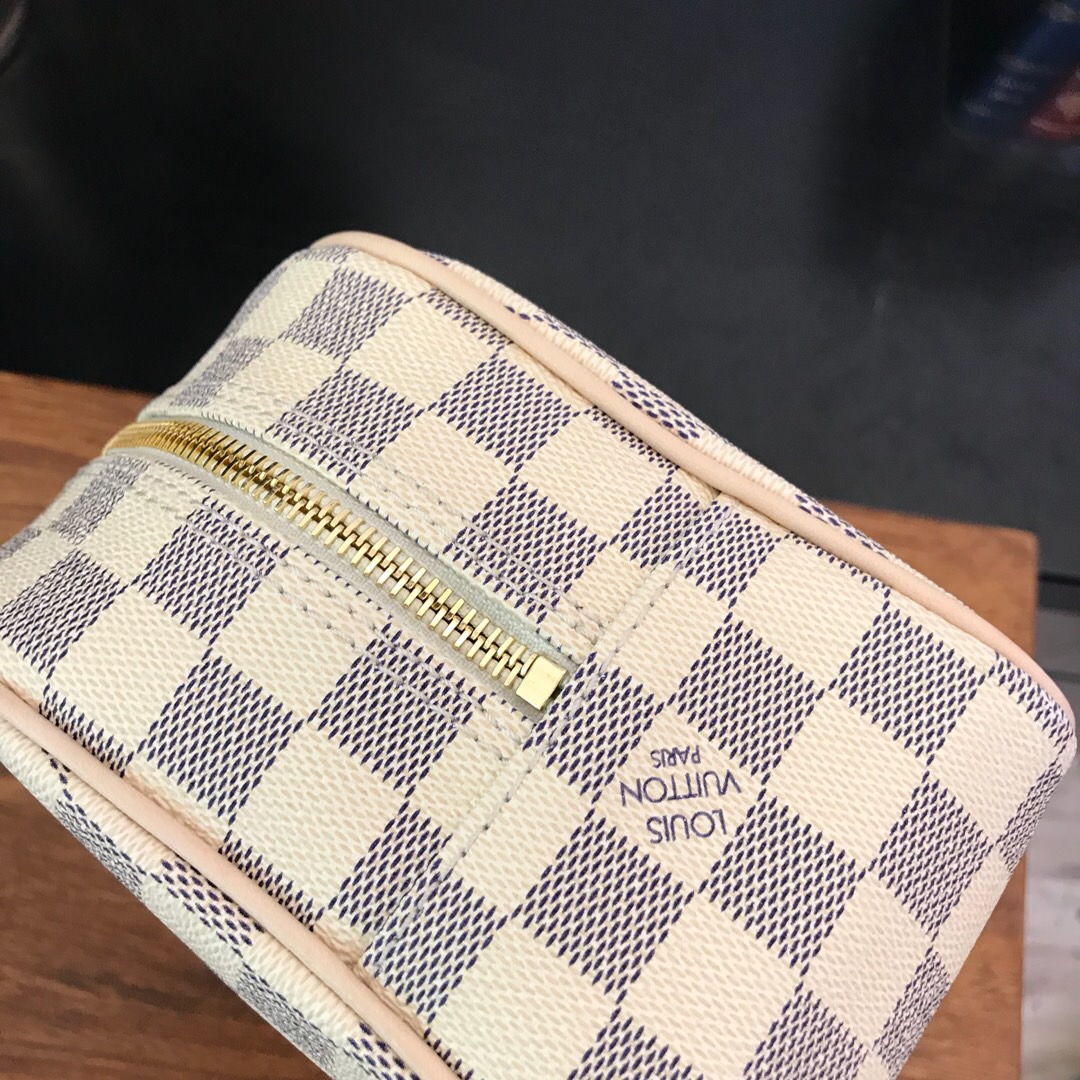 N41420, TOILETRY BAG 25, Louis Vuitton LV