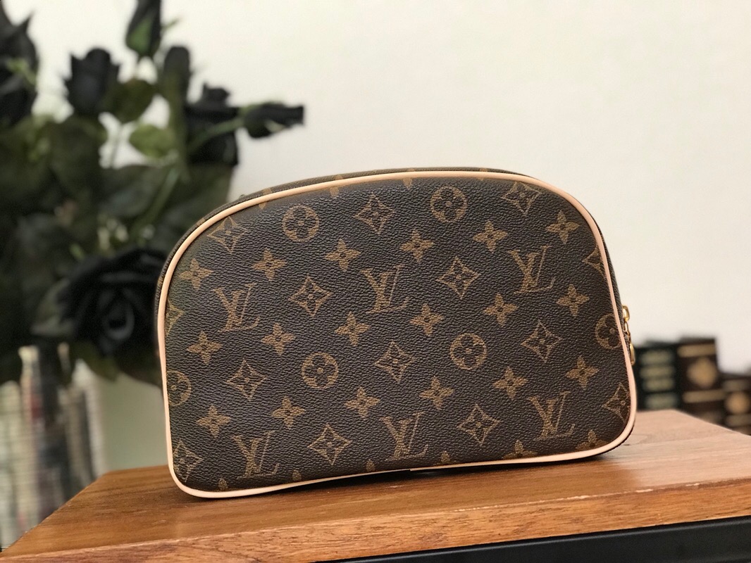 M47527, TOILETRY BAG 25, Louis Vuitton LV