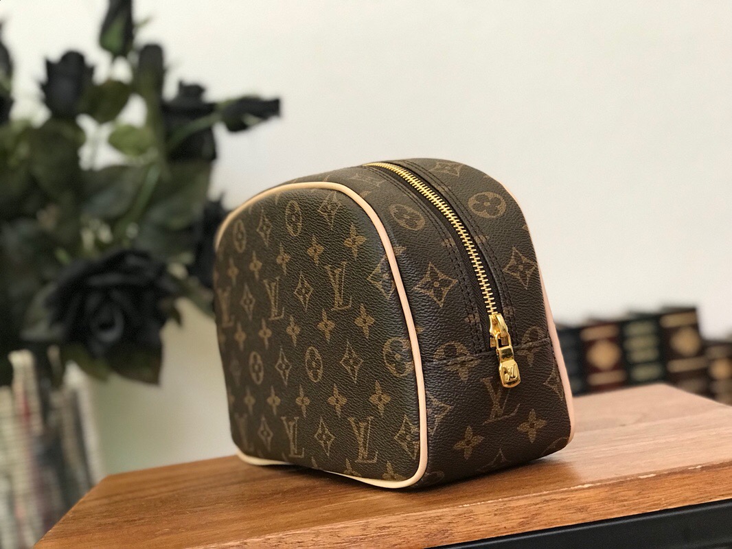 M47527, TOILETRY BAG 25, Louis Vuitton LV