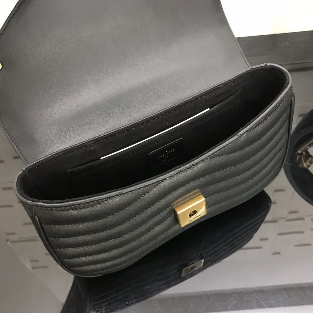 M51498, LOUIS VUITTON NEW WAVE CHAIN BAG MM, Louis Vuitton LV