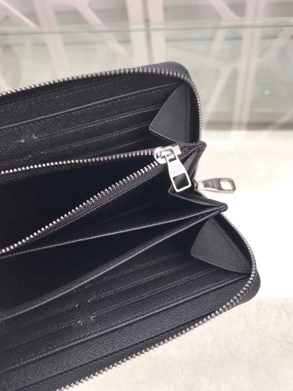 M60017, ZIPPY WALLET, Louis Vuitton LV