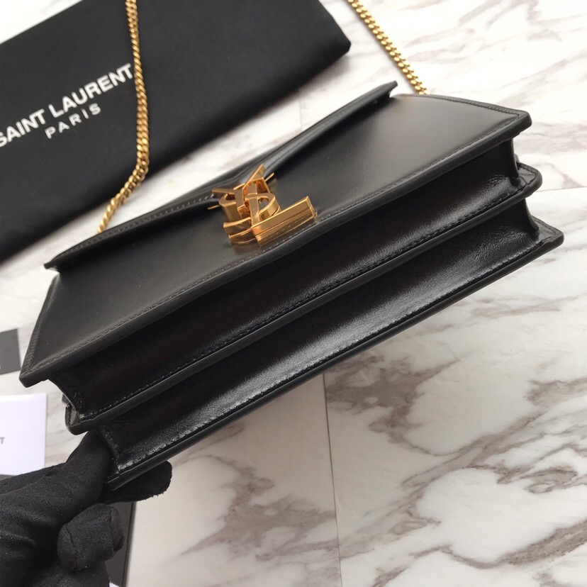 532750, CASSANDRA MONOGRAM CLASP BAG IN SMOOTH LEATHER, YSL Saint Laurent