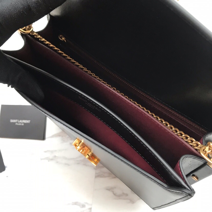 532750, CASSANDRA MONOGRAM CLASP BAG IN SMOOTH LEATHER, YSL Saint Laurent