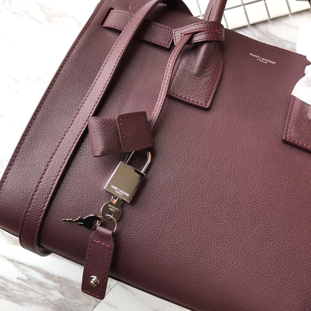 378299 CLASSIC SAC DE JOUR SMALL IN GRAINED LEATHER, YSL Saint Laurent