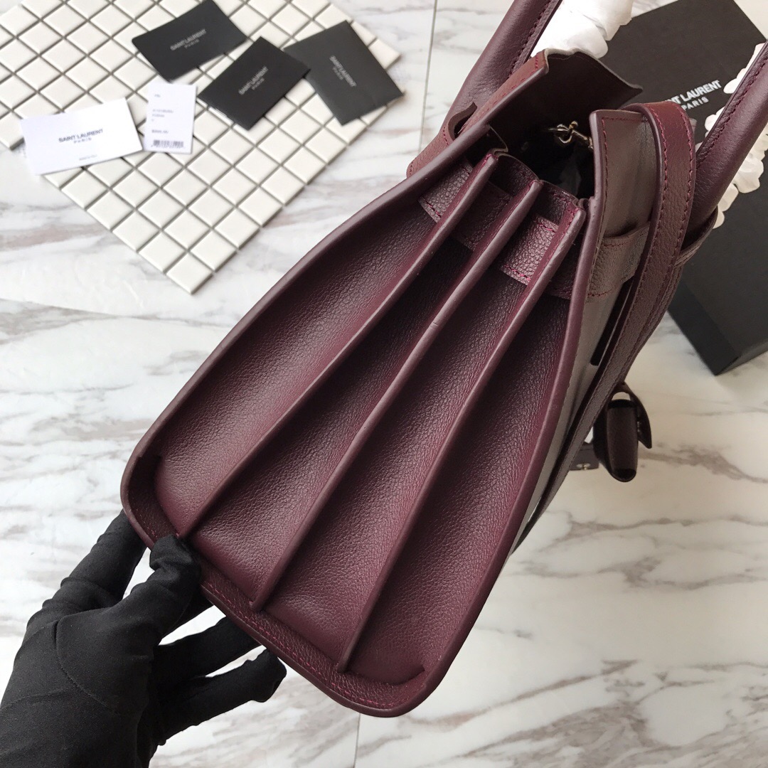 378299 CLASSIC SAC DE JOUR SMALL IN GRAINED LEATHER, YSL Saint Laurent