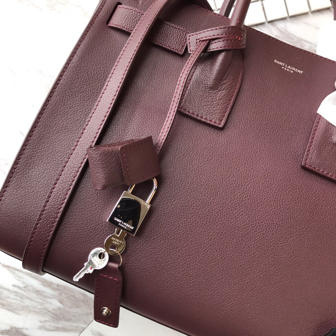 378299 CLASSIC SAC DE JOUR SMALL IN GRAINED LEATHER, YSL Saint Laurent