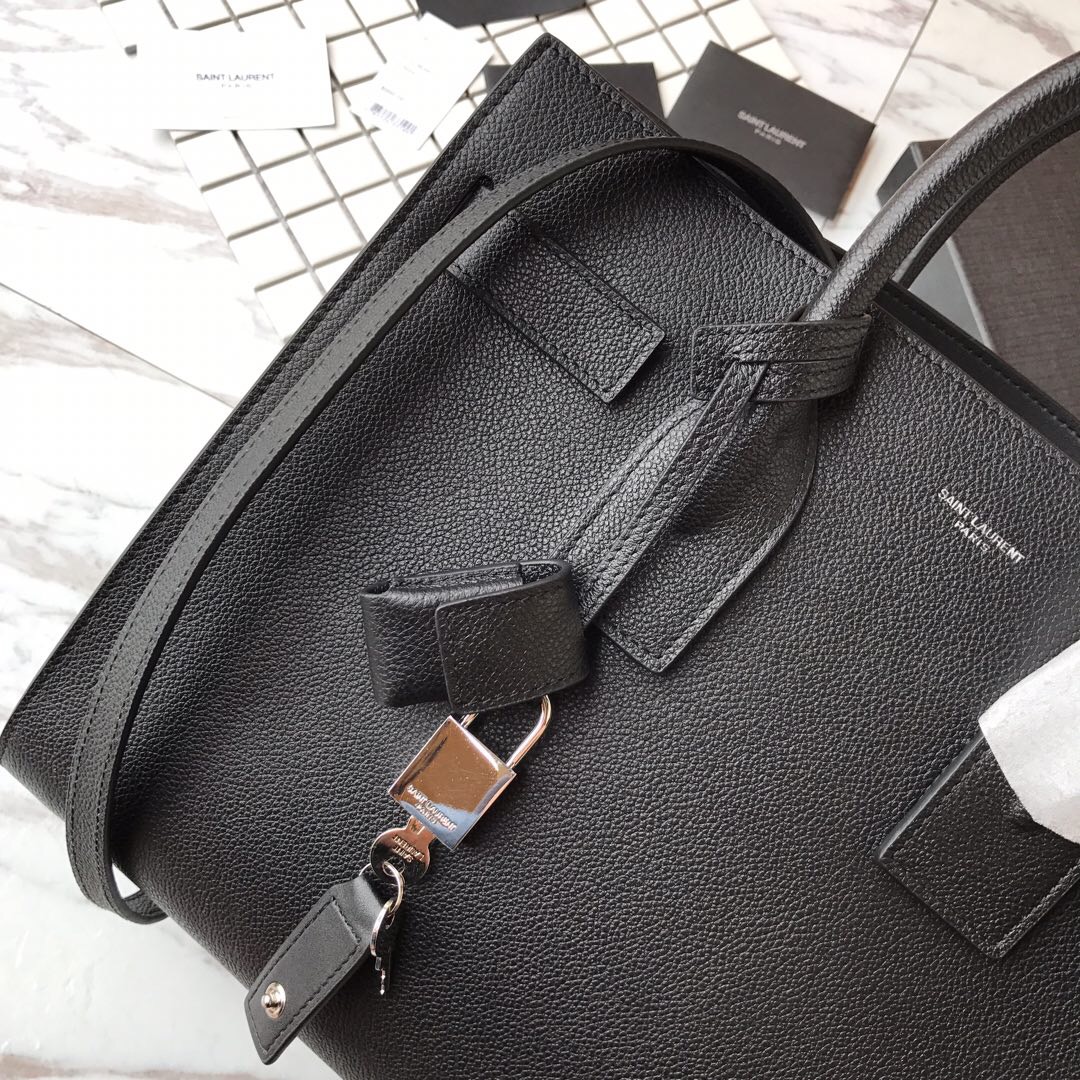 378299 CLASSIC SAC DE JOUR SMALL IN GRAINED LEATHER, YSL Saint Laurent