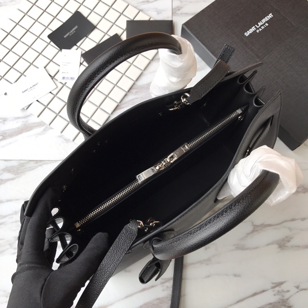 378299 CLASSIC SAC DE JOUR SMALL IN GRAINED LEATHER, YSL Saint Laurent
