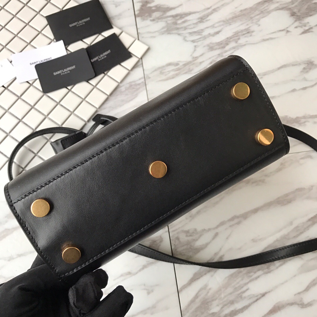 398711 CLASSIC SAC DE JOUR NANO IN SMOOTH LEATHER, YSL Saint Laurent