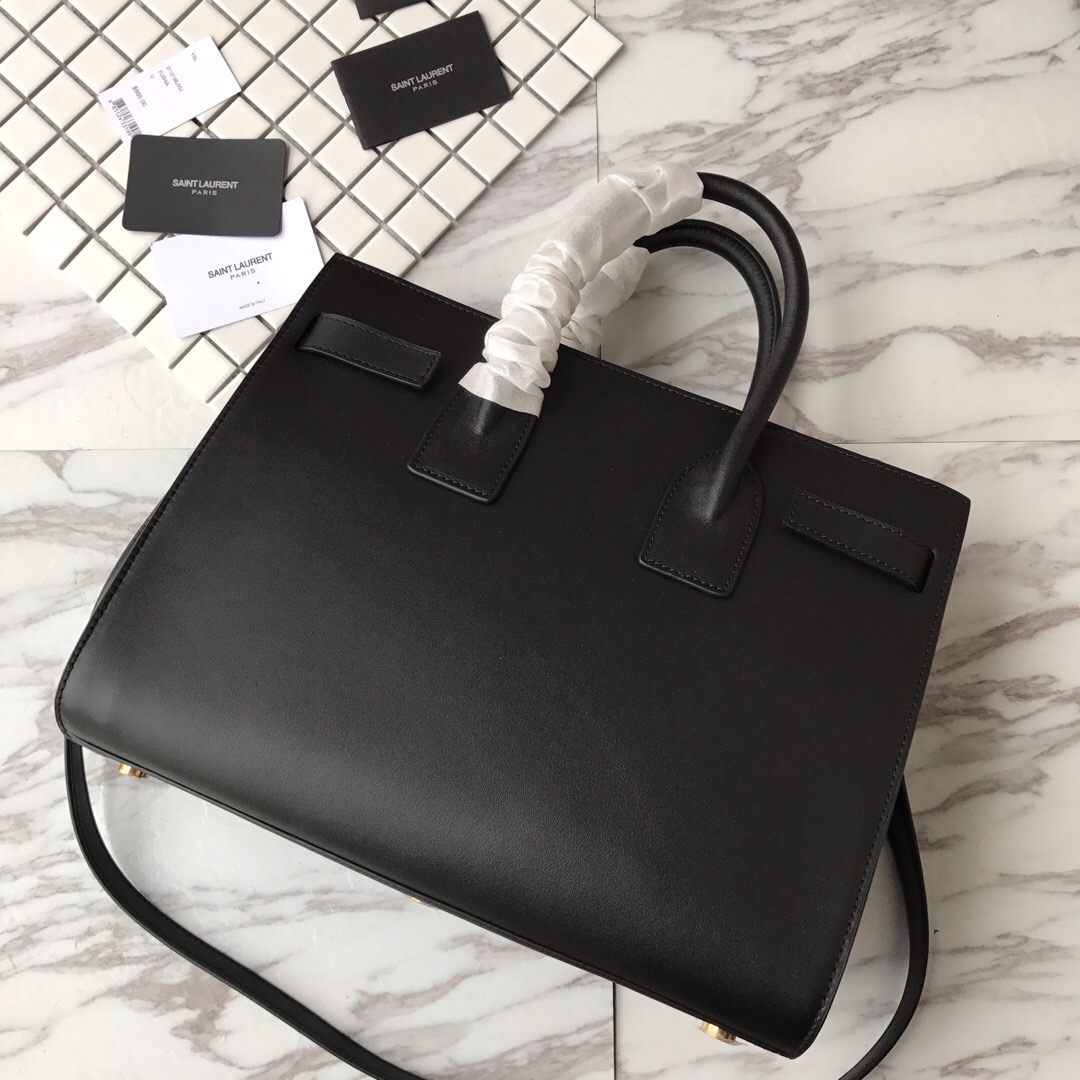 378299 CLASSIC SAC DE JOUR SMALL IN SMOOTH LEATHER, YSL Saint Laurent