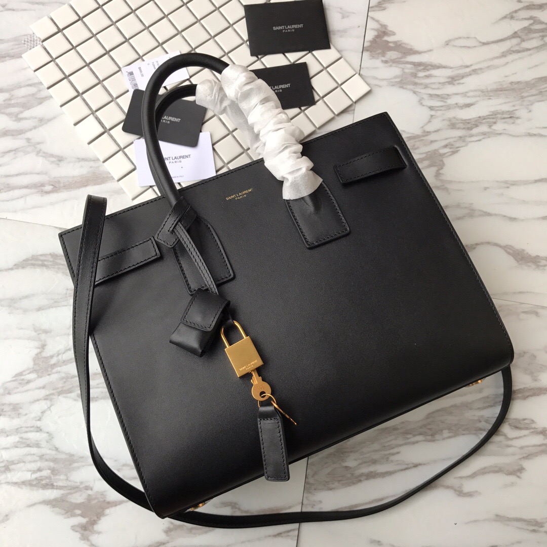 378299 CLASSIC SAC DE JOUR SMALL IN SMOOTH LEATHER, YSL Saint Laurent