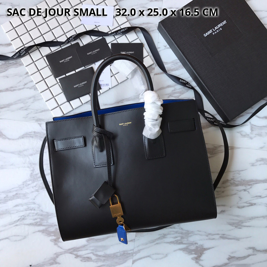 378299 CLASSIC SAC DE JOUR SMALL IN SMOOTH LEATHER, YSL Saint Laurent