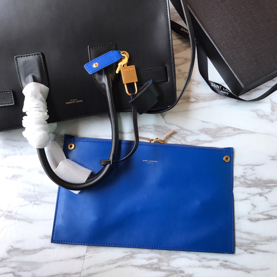 378299 CLASSIC SAC DE JOUR SMALL IN SMOOTH LEATHER, YSL Saint Laurent