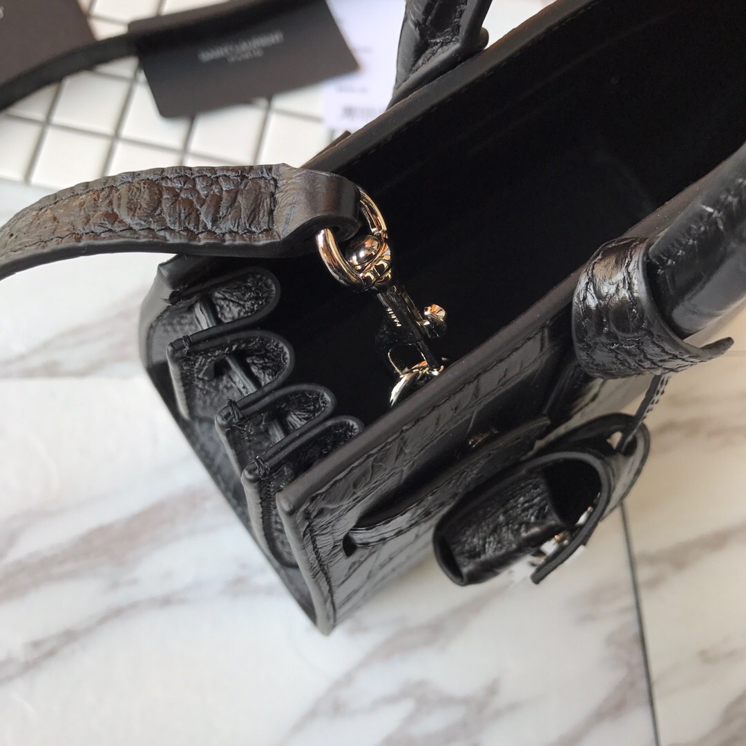 392035 CLASSIC SAC DE JOUR NANO IN EMBOSSED CROCODILE SHINY LEATHER, YSL Saint Laurent