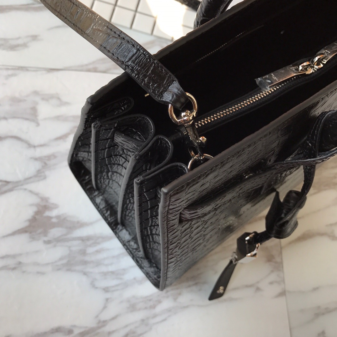 378299 CLASSIC SAC DE JOUR SMALL IN EMBOSSED CROCODILE SHINY LEATHER, YSL Saint Laurent