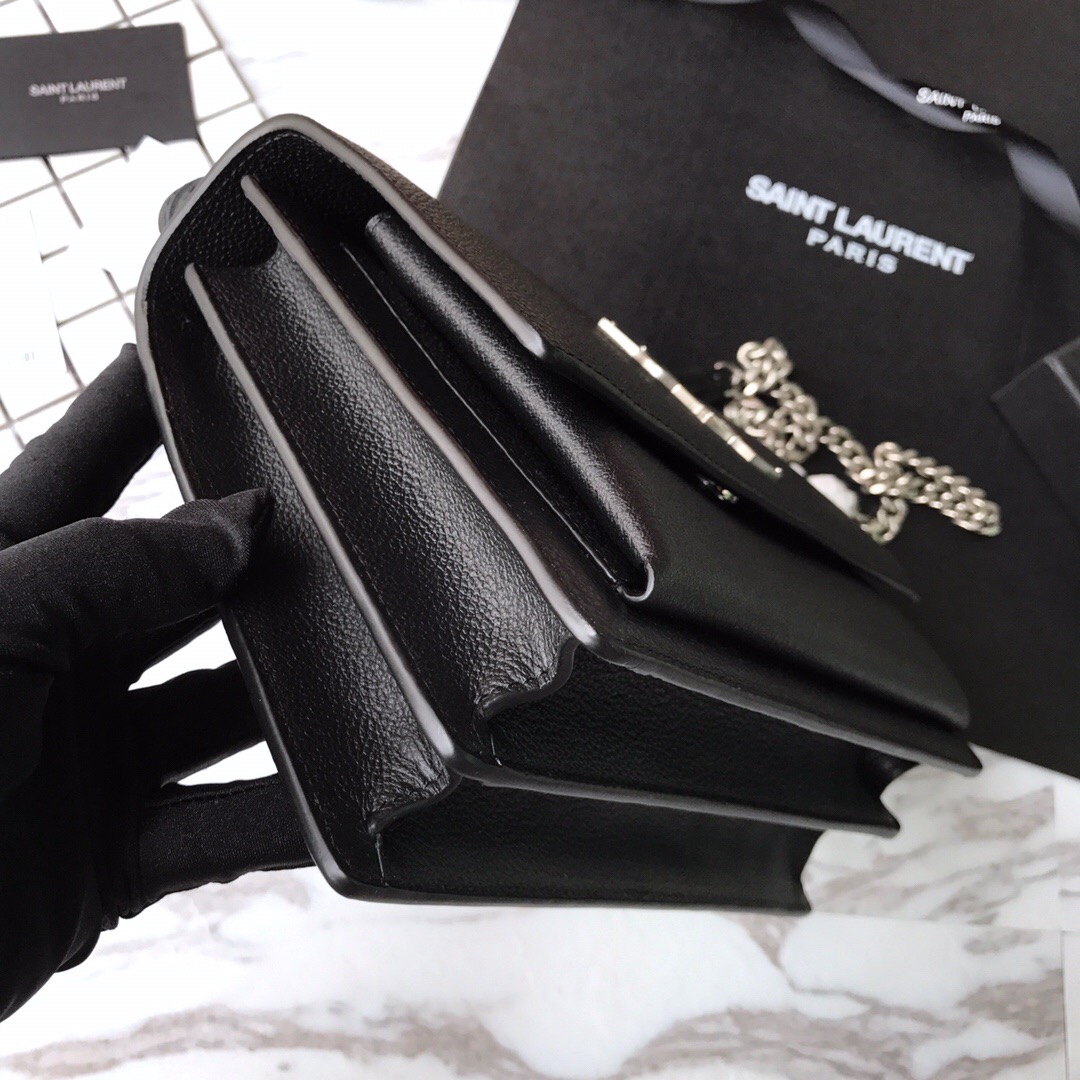 442906 SUNSET MEDIUM IN GRAINED LEATHER, YSL Saint Laurent