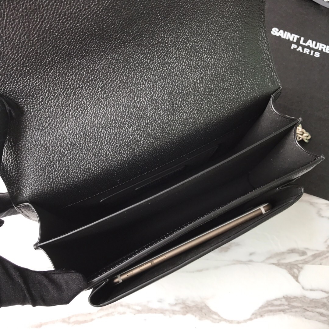 442906 SUNSET MEDIUM IN GRAINED LEATHER, YSL Saint Laurent