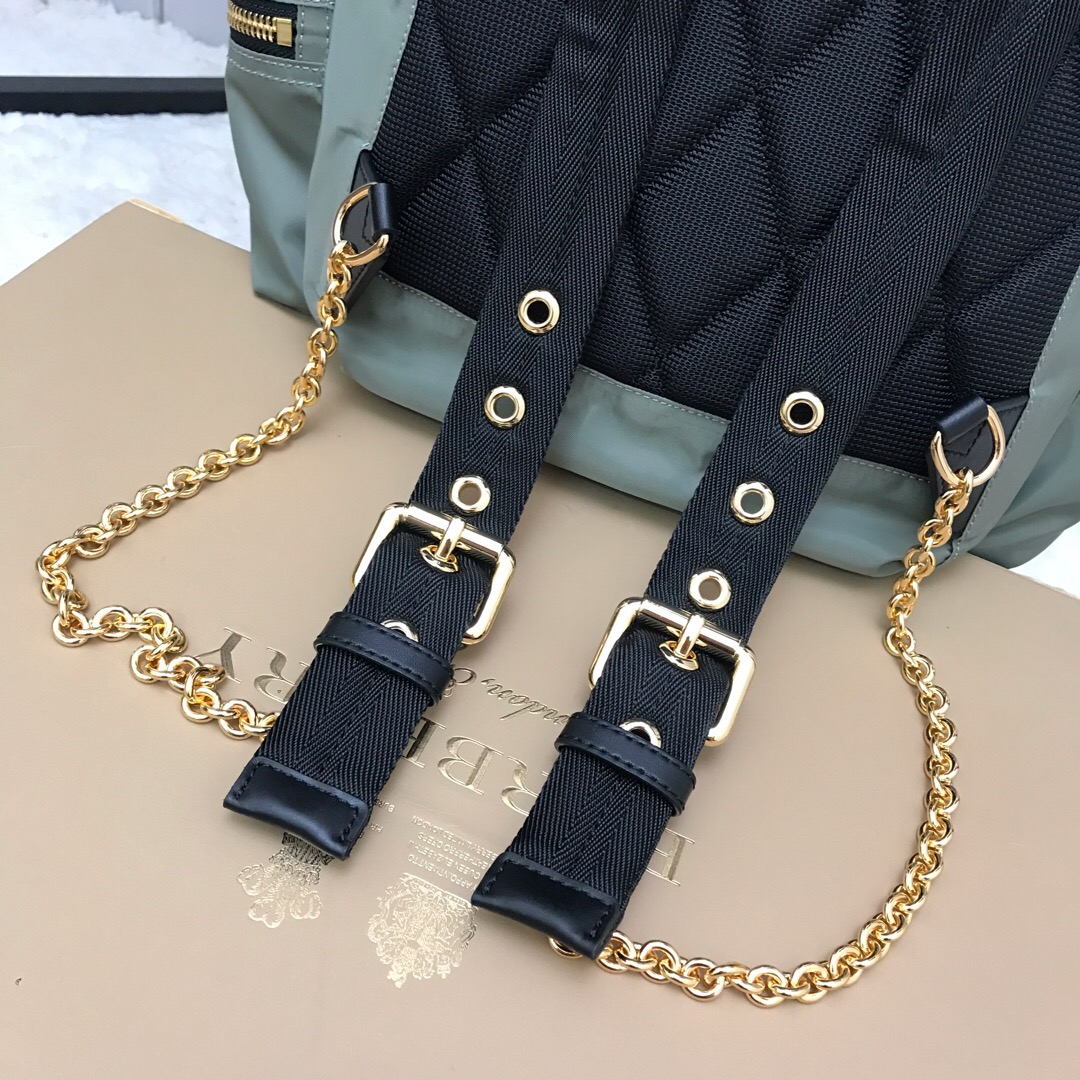 40166221, The Medium Rucksack in Technical Nylon and Leather, BURBERRY BACKPACKS