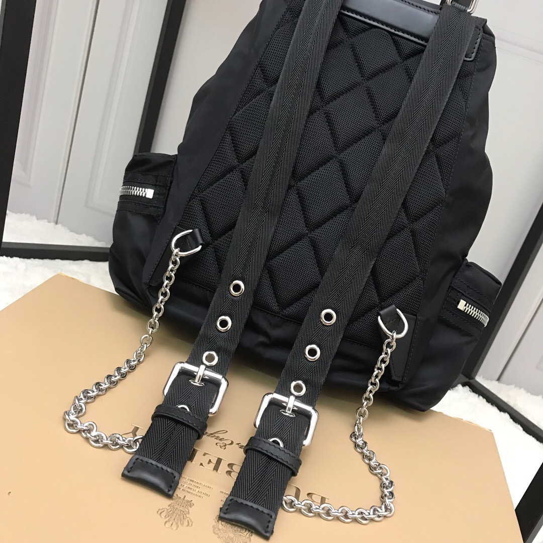 40166221, The Medium Rucksack in Technical Nylon and Leather, BURBERRY BACKPACKS