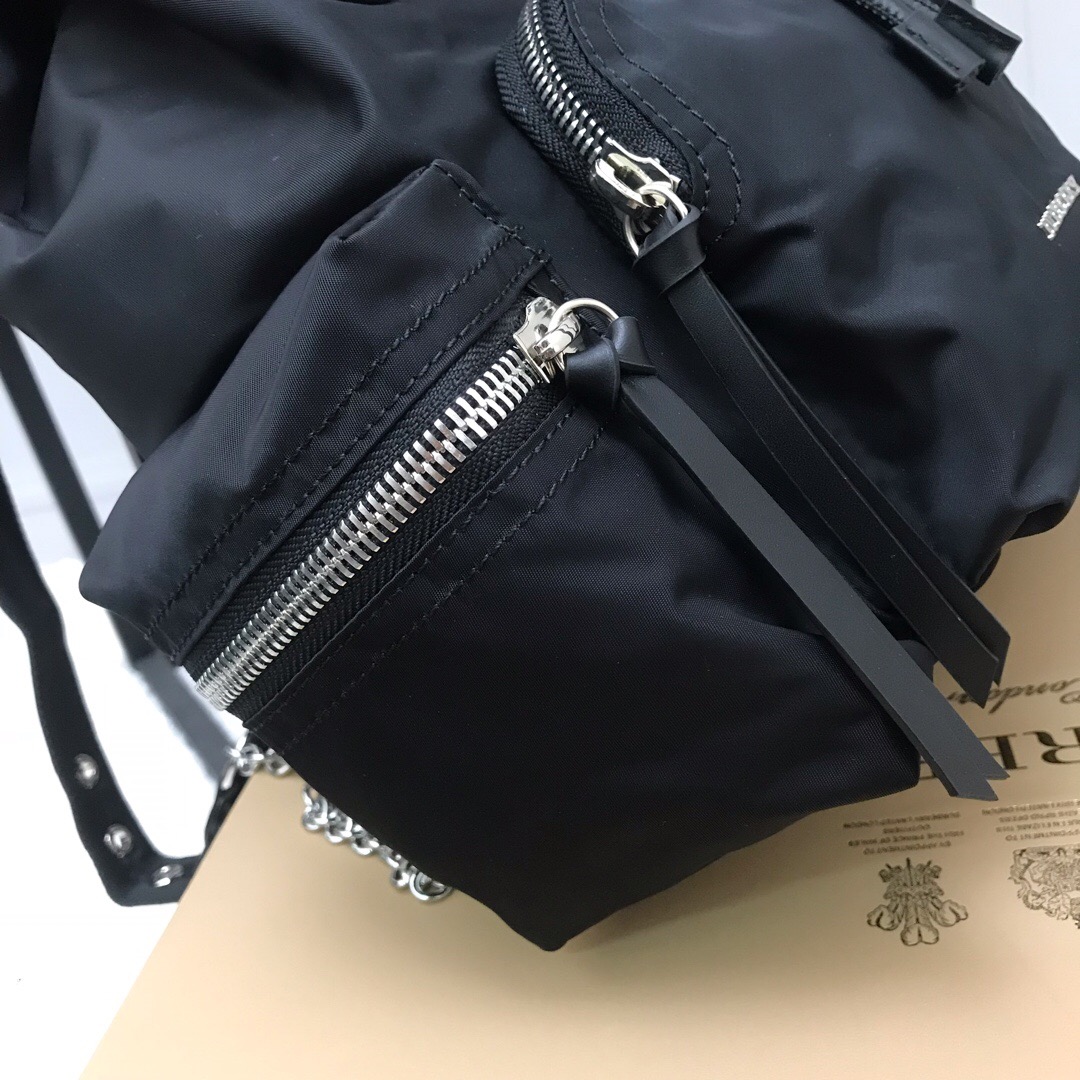 40166221, The Medium Rucksack in Technical Nylon and Leather, BURBERRY BACKPACKS