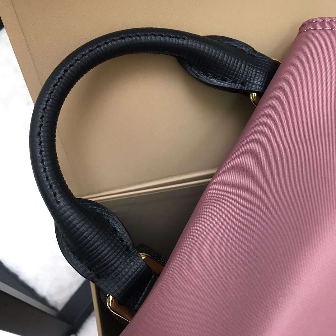 40166221, The Medium Rucksack in Technical Nylon and Leather, BURBERRY BACKPACKS