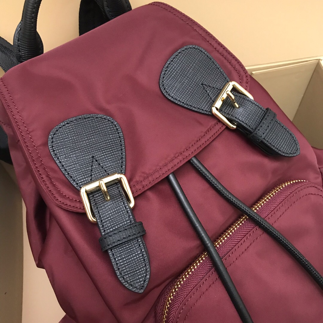 40166221, The Medium Rucksack in Technical Nylon and Leather, BURBERRY BACKPACKS
