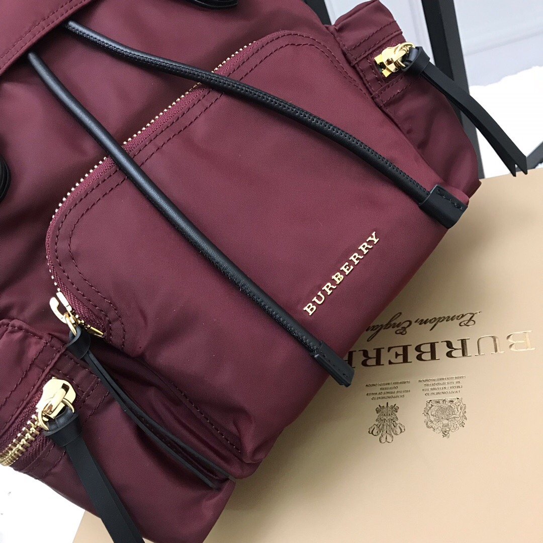 40166221, The Medium Rucksack in Technical Nylon and Leather, BURBERRY BACKPACKS