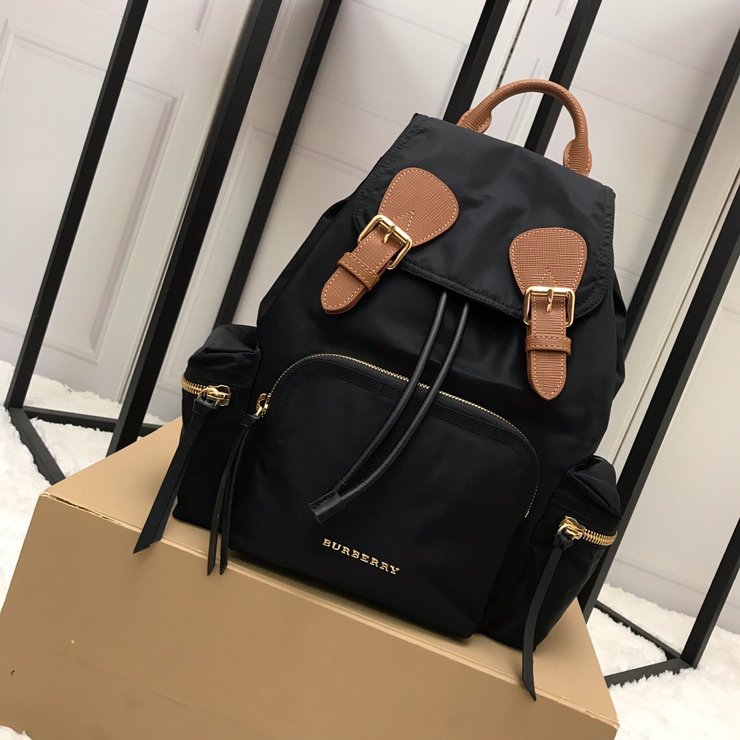 40166221, The Medium Rucksack in Technical Nylon and Leather, BURBERRY BACKPACKS
