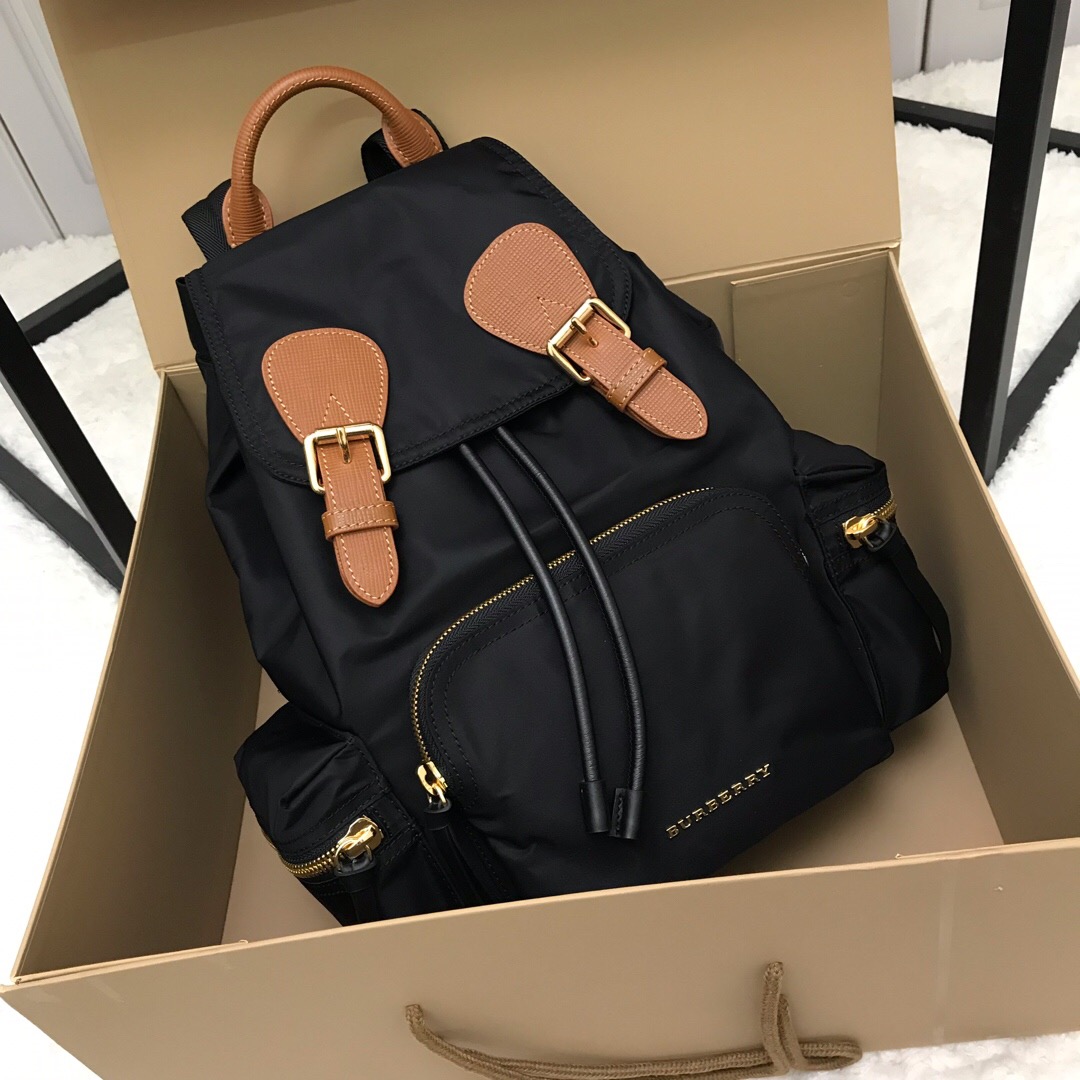 40166221, The Medium Rucksack in Technical Nylon and Leather, BURBERRY BACKPACKS