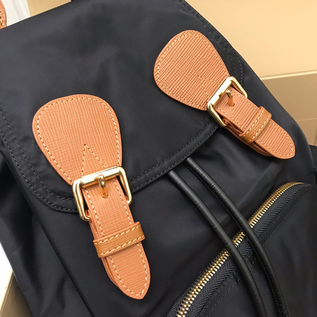 40166221, The Medium Rucksack in Technical Nylon and Leather, BURBERRY BACKPACKS