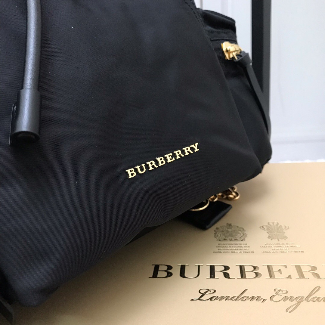 40166221, The Medium Rucksack in Technical Nylon and Leather, BURBERRY BACKPACKS