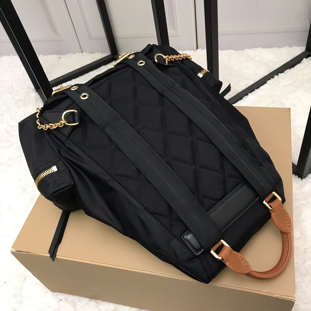 40166221, The Medium Rucksack in Technical Nylon and Leather, BURBERRY BACKPACKS