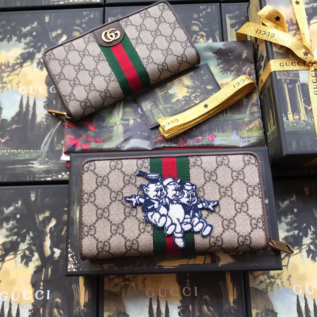 557696, Zip around wallet with Three Little Pigs, GUCCI WALLET CHINESE NEW YEAR