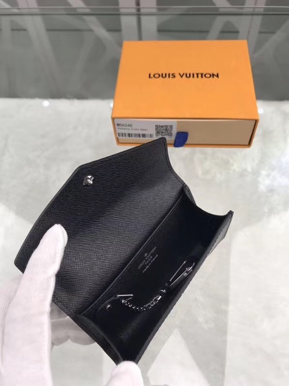 M56245, KEY POUCH, Louis Vuitton LV