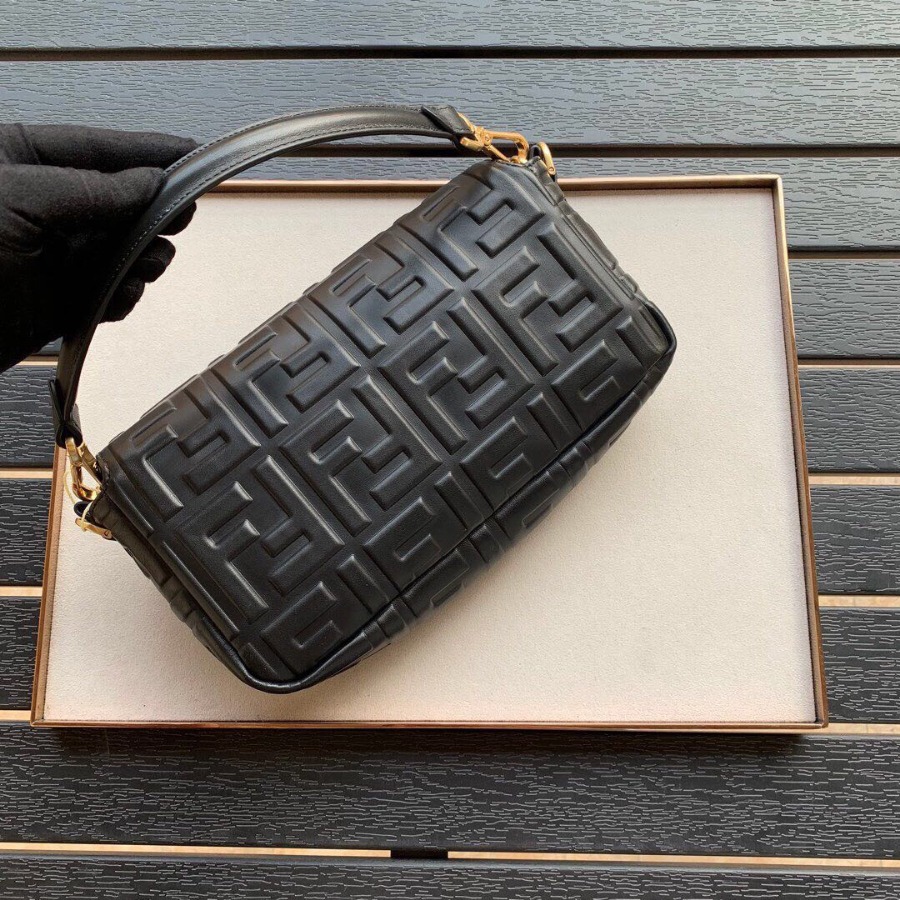 BAGUETTE, FENDI BAG