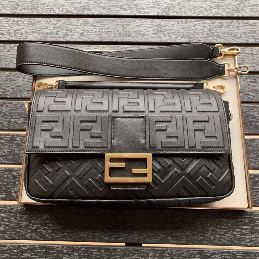 BAGUETTE LARGE, FENDI BAG