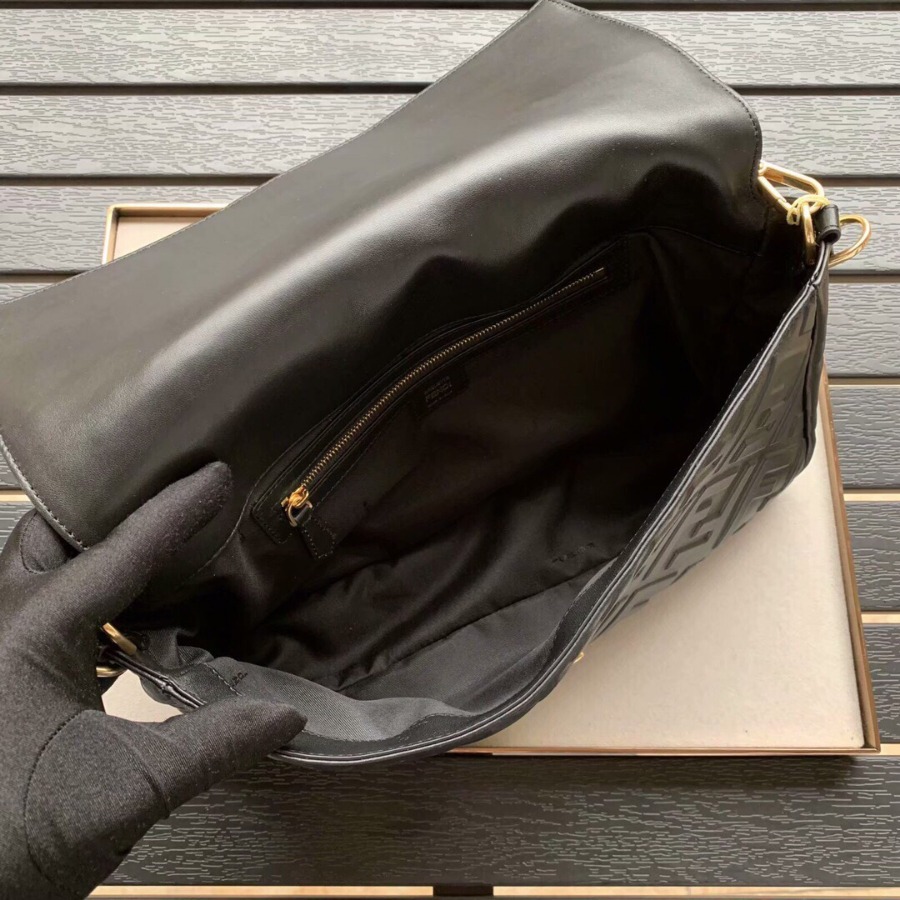 BAGUETTE LARGE, FENDI BAG