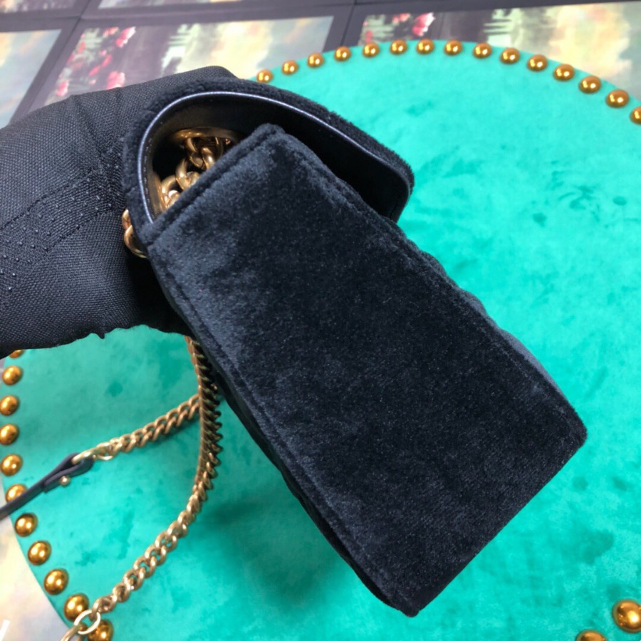 443497 GUCCI GG Marmont velvet shoulder bag
