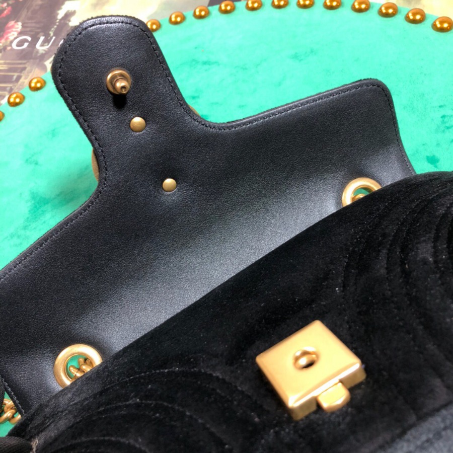 443497 GUCCI GG Marmont velvet shoulder bag