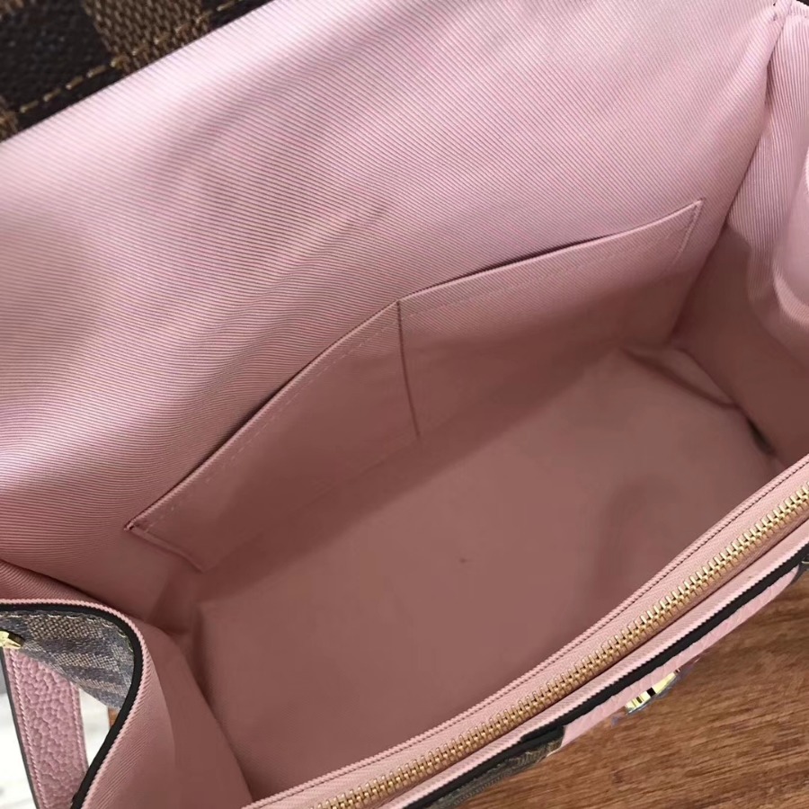 N64417, LOUIS VUITTON LV, Bond Street Mahina Leather Handbag