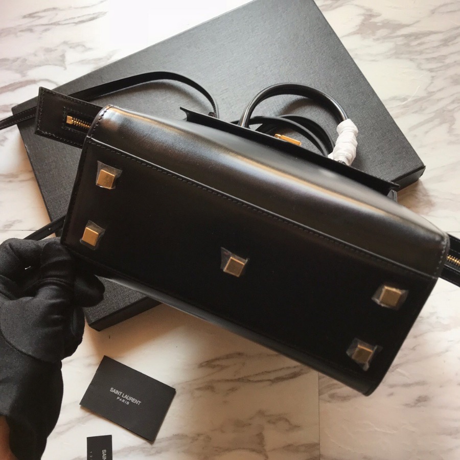 UPTOWN SMALL TOTE IN SHINY SMOOTH LEATHER, YSL Saint Laurent